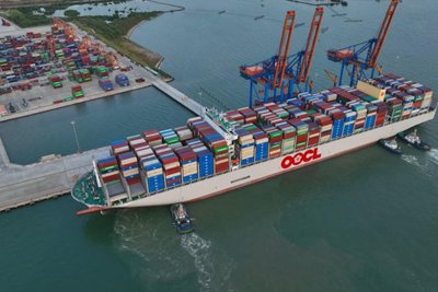 Bà Rịa - Vũng Tàu đón siêu tàu container lớn nhất thế giới