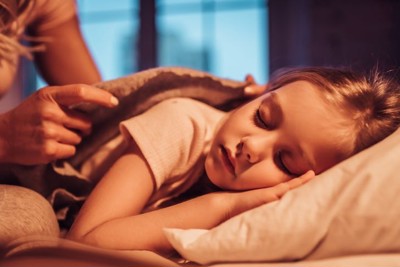 Làm thế nào để giúp con nhỏ ngủ một mình?