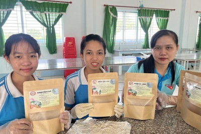 Với món bánh quê, học sinh Cần Thơ vượt 500 dự án giành giải khởi nghiệp