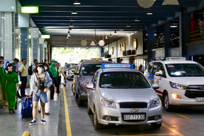 Chưa tăng phí taxi vào nhà xe sân bay Tân Sơn Nhất
