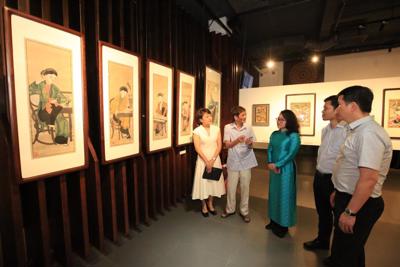 Quận Hoàn Kiếm: Khai mạc triển lãm tranh Hàng Trống