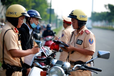 Hà Nội: Xử lý 996 trường hợp vi phạm Luật Giao thông đường bộ ngày 6/4