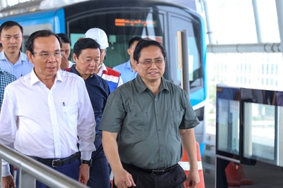 Thủ tướng đi thử nghiệm tàu metro Bến Thành – Suối Tiên