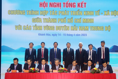 TP Hồ Chí Minh ký hợp tác với 6 tỉnh vùng Duyên hải Nam Trung Bộ