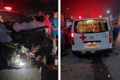 Tai nạn giao thông ngày 20/4/2023: Va chạm với xe cứu thương, 2 người tử vong