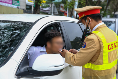 Hà Nội: Phát hiện, xử lý 943 trường hợp vi phạm giao thông 