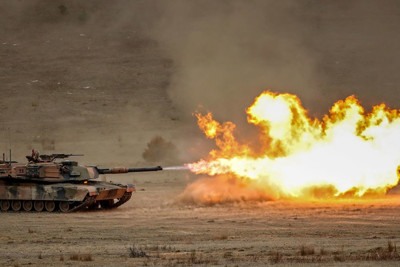 Lầu Năm Góc nhận định lợi thế của xe tăng Abrams trên chiến trường Ukraine