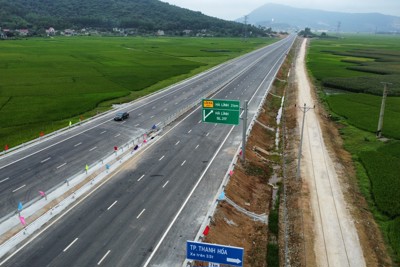 Toàn cảnh lễ thông xe hai dự án thành phần cao tốc Bắc - Nam