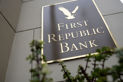 Chứng khoán Mỹ lại rung lắc sau vụ sụp đổ của ngân hàng First Republic