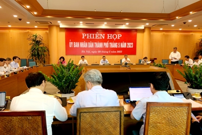 Tập thể UBND TP Hà Nội xem xét một số nội dung thuộc thẩm quyền 