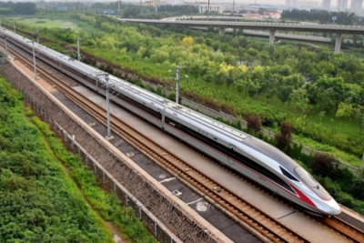 Hà Nội nghiên cứu đầu tư đường sắt tốc độ cao đoạn Hà Nội - Vinh