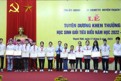 Huyện Thạch Thất: Biểu dương 161 học sinh giỏi tiêu biểu năm học 2022 - 2023