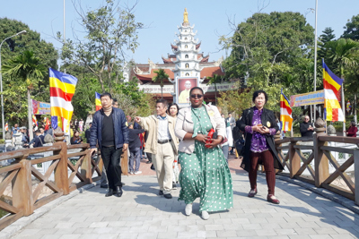 Hỗ trợ người dân huyện Phú Xuyên phát triển du lịch cộng đồng