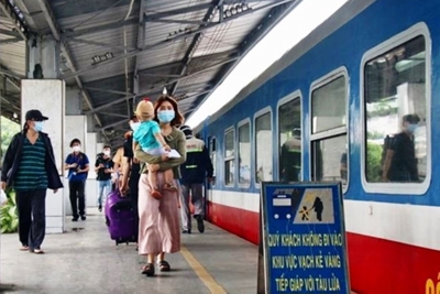 Đường sắt lập thêm 2 đôi tàu Thống nhất Hà Nội - Sài Gòn
