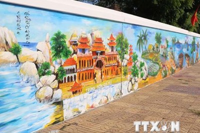 Ninh Thuận: Công bố bức tường tranh Bích họa dài nhất Việt Nam