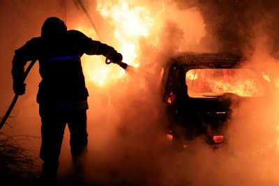 Giá đắt cho nhiều đêm biểu tình đốt phá nước Pháp