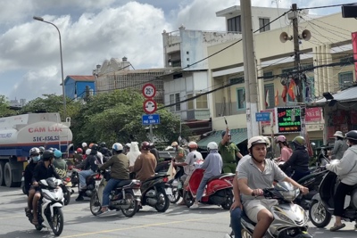 Tai nạn giao thông ngày 26/7/2023: Va chạm xe bồn, người đi xe máy tử vong