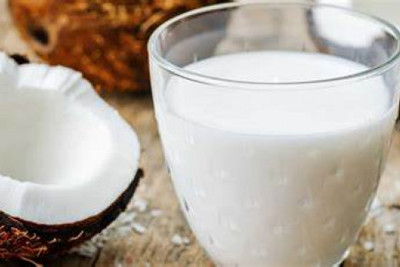 9 lợi ích tuyệt vời của nước cốt dừa
