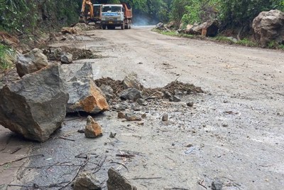 Công bố tình huống khẩn cấp về thiên tai trên 9 quốc lộ qua Sơn La