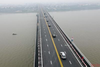 Thông tin mới về phân luồng giao thông trên cầu Thăng Long