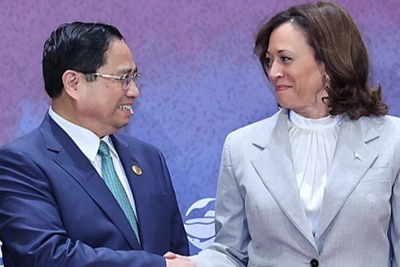Thủ tướng Chính phủ Phạm Minh Chính gặp Phó Tổng thống Hoa Kỳ