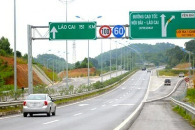 Xử lý điểm xung đột giao thông nút giao IC8 cao tốc Nội Bài -Lào Cai