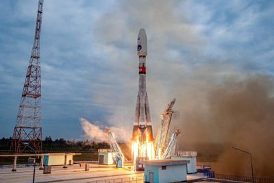 Trung Quốc "quay lưng" với Nga trong tham vọng vươn lên vũ trụ?
