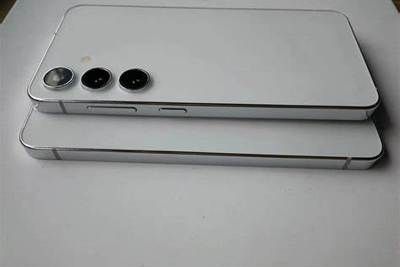Galaxy S24 có thiết kế tương tự iPhone 14 Pro