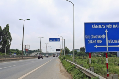 Tổ chức giao thông phục vụ lắp đặt cầu đi bộ trên đường Võ Văn Kiệt