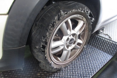 Những việc nên làm để tránh nổ lốp xe ô tô
