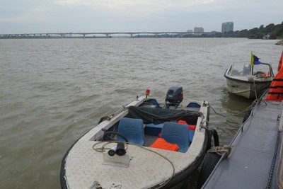 Hạn chế phương tiện trên sông Hồng để khắc phục sự cố cáp ngầm
