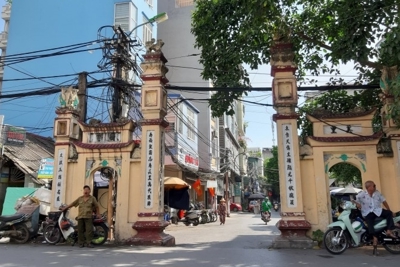 Cổng làng trong phố: di sản kiến trúc cần được gìn giữ