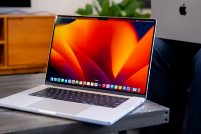 Apple khoe thời lượng pin cực 'trâu' của MacBook