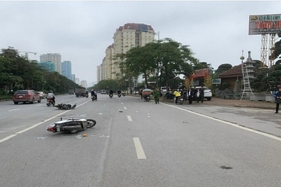 Hà Nội: tìm người biết thông tin vụ tai nạn trên đường Võ Chí Công