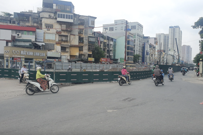 Hà Nội: cấm ô tô rẽ trái từ Giải Phóng vào Kim Đồng