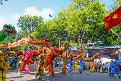 Hà Nội 25 năm Thành phố vì hoà bình