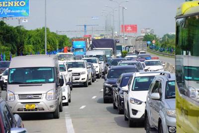 Đề xuất cấm xe tải vào cao tốc TP Hồ Chí Minh-Long Thành-Dầu Giây