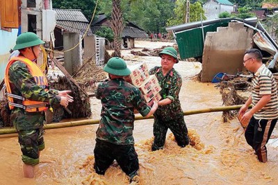 Khẩn trương cung cấp lương thực cho người dân bị ảnh hưởng bởi bão số 3