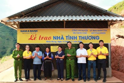 Nam A Bank chung tay cùng đồng bào vùng bão lũ