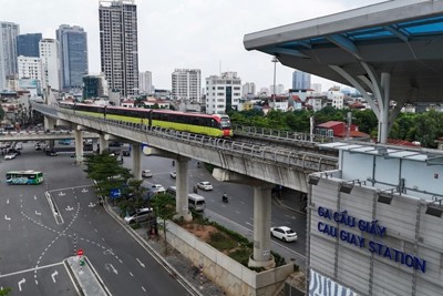 Tạm dừng tàu Metro Nhổn để tổ chức lễ vận hành thương mại