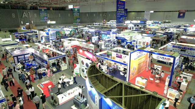 国際展示会ベトナムETE 2023には350社以上の出展者が参加