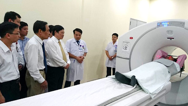 Tại Việt Nam, gánh nặng ung thư gia tăng như thế nào?
