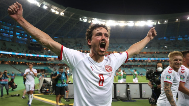 Đan Mạch hạ Cộng hoà Séc để viết tiếp giấc mơ diệu kỳ sau 29 năm chờ đợi ở EURO 2020