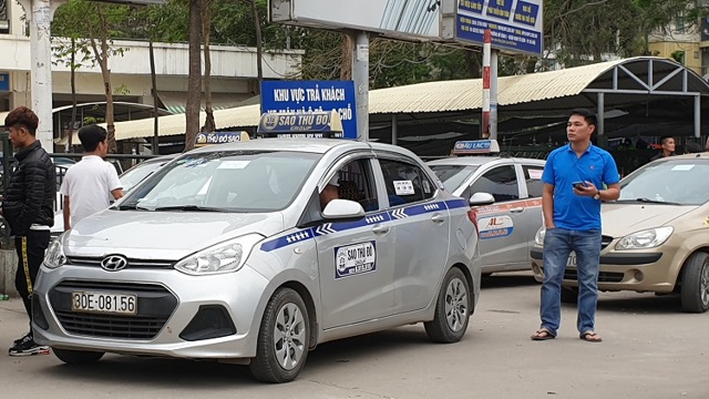 Taxi Sao Thủ Đô hoạt động chộp giật