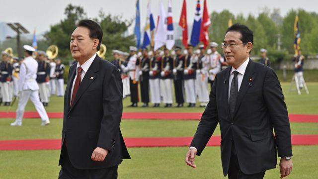 日本の首相が10年以上ぶりに韓国を訪問