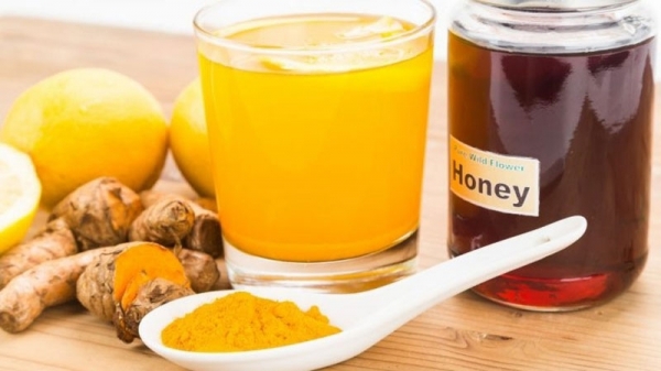 Công dụng và cách sử dụng bột nghệ mật ong cho da và sức khỏe