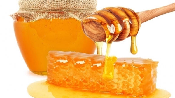 Tại sao mật ong và chanh không được coi là thực phẩm có tính nóng?

