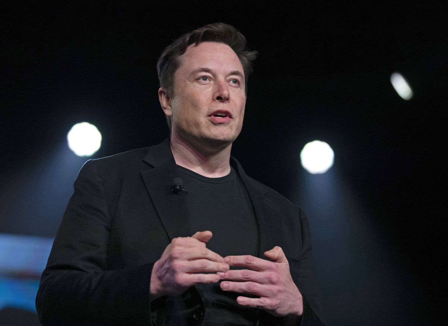 Elon Musk thành lập công ty AI mới