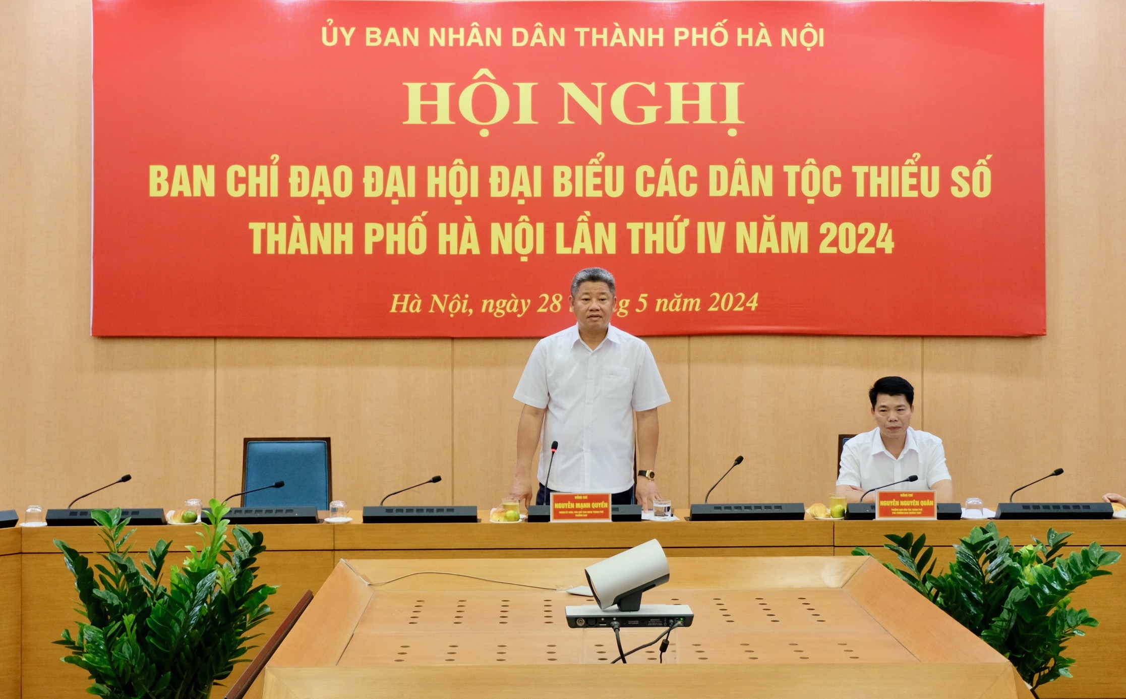 Phó Chủ tịch UBND TP Hà Nội Nguyễn Mạnh Quyền phát biểu chỉ đạo tại hội nghị.