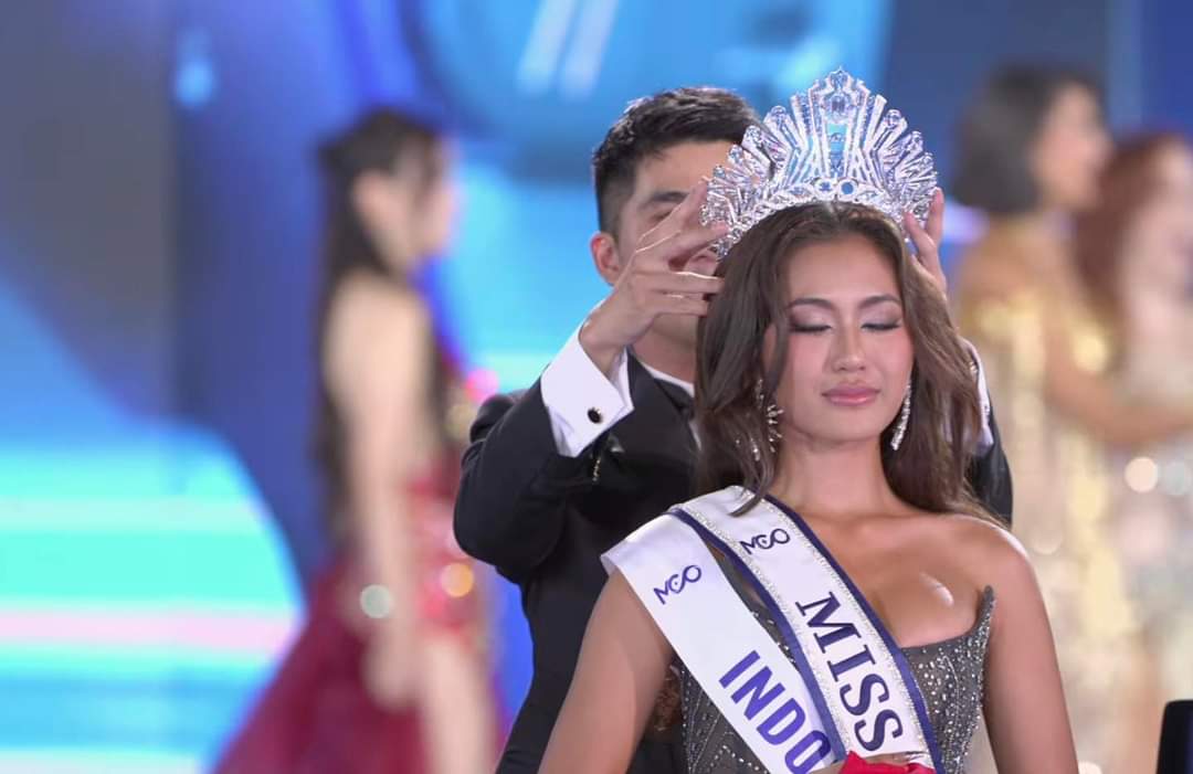 Người đẹp Indonesia đăng quang Miss Cosmo 2024.